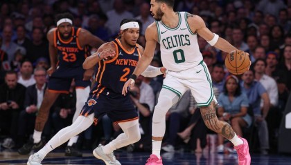 1-3!塔图姆疑似跟腱受伤离场 绿军已到悬崖边