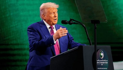 特朗普解除对叙利亚制裁：“给他们一个伟大的机会”