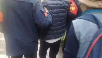 济南一九旬老人，在趵突泉游玩时突发晕厥，家属：寻好心人想当面感谢