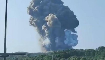 湖南一花炮厂爆炸有人失联，多个烟花产品曾抽查不合格