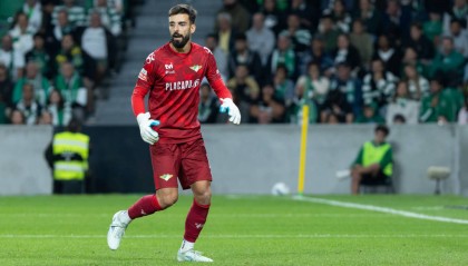 青岛海牛点球判罚再引热议：足协评议组确认判罚正确背后的真相