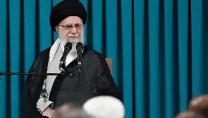 人狠话不多！哈梅内伊凌晨发文：强援已到，一场大战即将爆发？