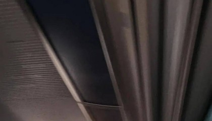 “闪电把高铁打停了”？途径辽宁多趟高铁停在半路、晚点，铁路部门回应：强对流导致设备故障