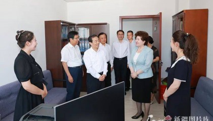 陈小江在自治区人大常委会、自治区人民政府、自治区政协、新疆生产建设兵团机关走访调研