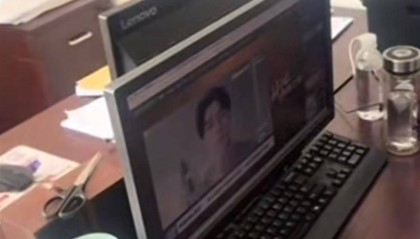 江西一市监局有员工被指工作时间看电视剧，当地：已停职并责令检查