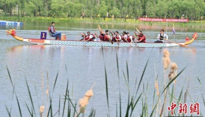 吉林高校办校园龙舟赛 中外学子感受传统文化魅力