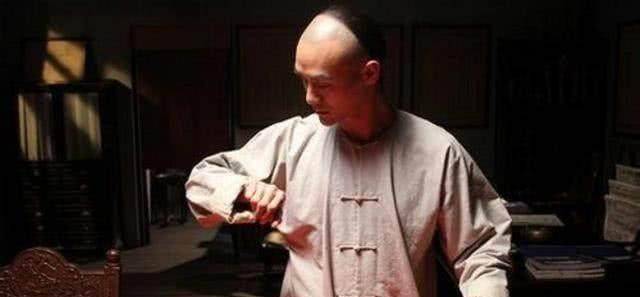 清朝武器发明归属一人，发明机关枪不敢公示，下场凄惨被康熙所杀