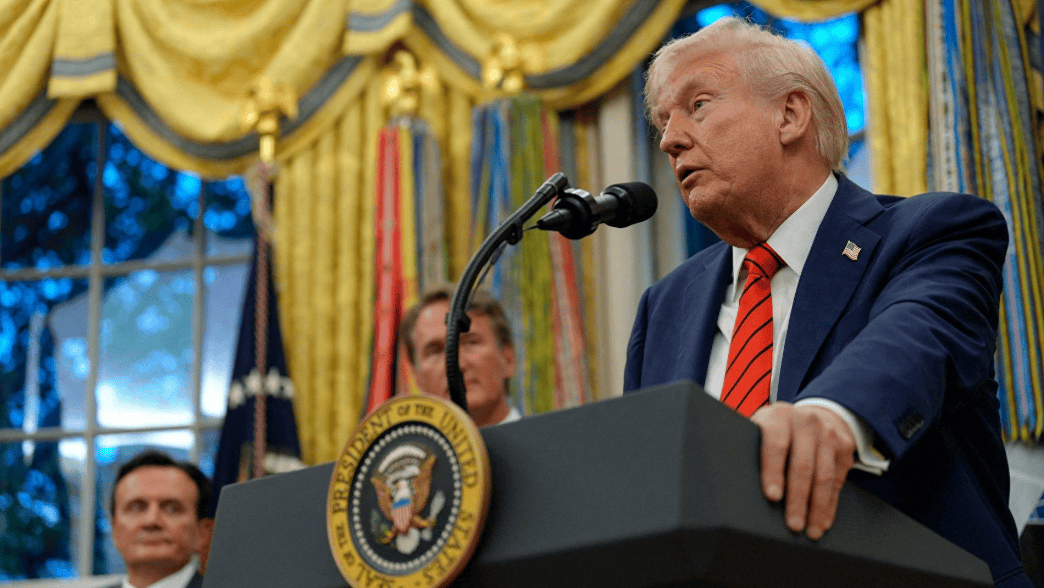 2天时间已过,中方推迟通话,特朗普口风变了:美国想帮助中国