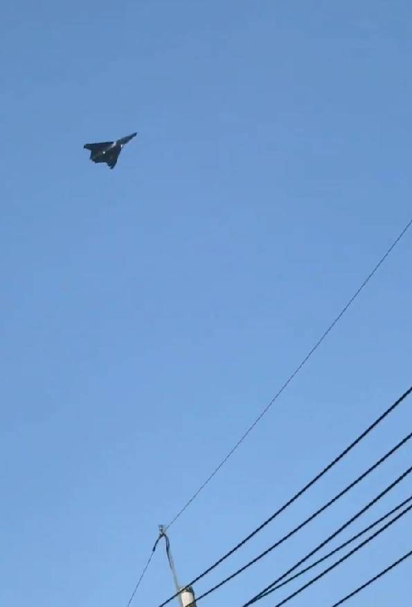 无空速管，疑似第二架歼-50：美国精神胜利法，新六代机东亚决战