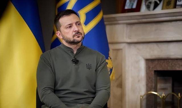 红军城沦陷进入倒计时!俄军发布视频:乌军士兵开始成批投降,泽连斯基嘴硬也没用