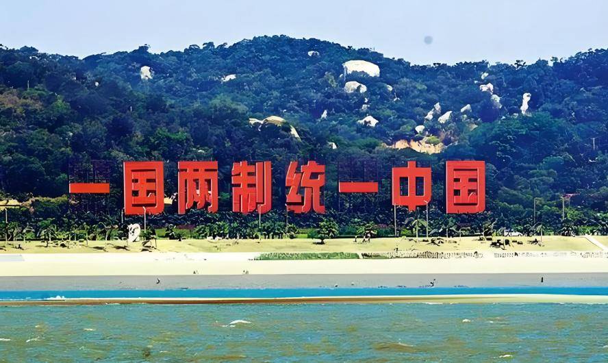 郑丽文语出惊人,喊出了“武力保台”,到底意味着什么?