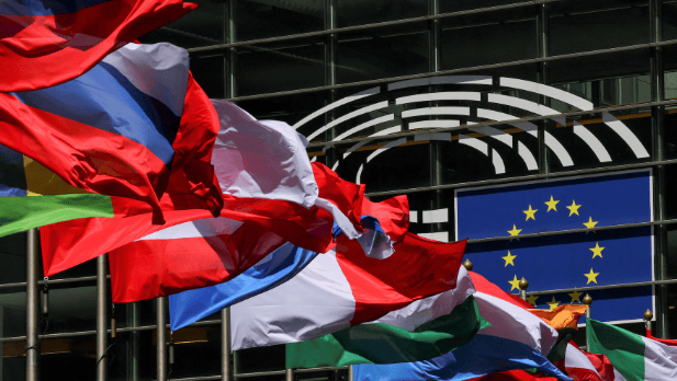 来得真快!安世第二波报复开始,荷兰已切断供应?中方以1挑27国,商务部把话说的很重